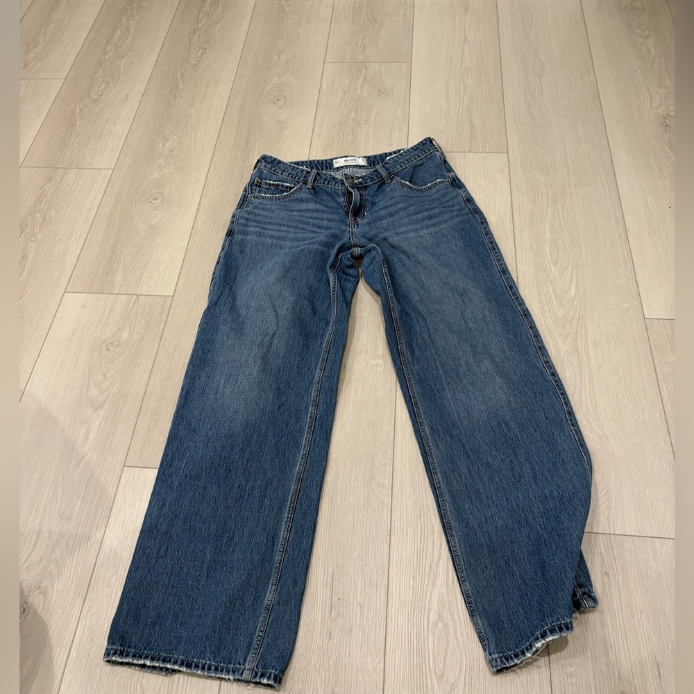 Hollister low rise, baggy, Blue Jeans - Picture 2 of 5